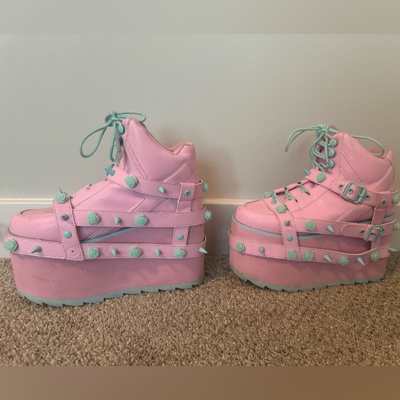 BABY PINK QOZMO BONDAGE ROSE PLATFORM SNEAKERS - Picture 4 of 10